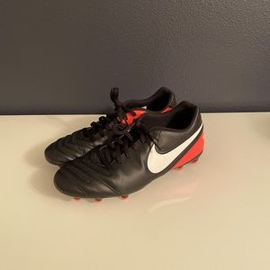 Nike Tiempo Rio III FG Soccer Cleat size 8